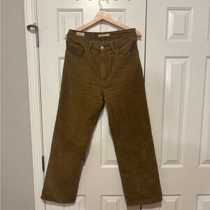 Beige Levi’s Ribcage Straight Corduroy pants size 30